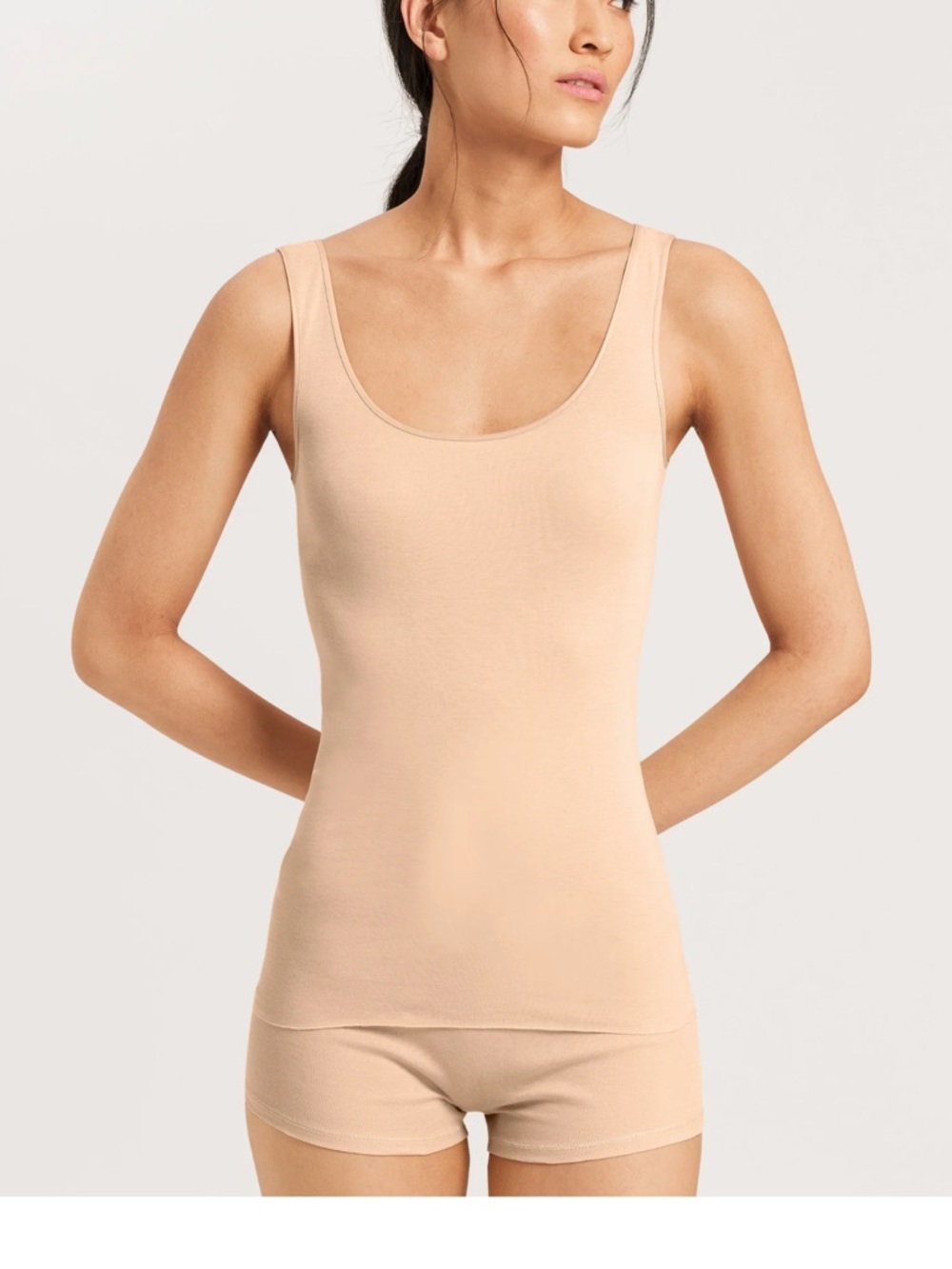 Hanro of Switzerland cotton seamless round neck cotton tank